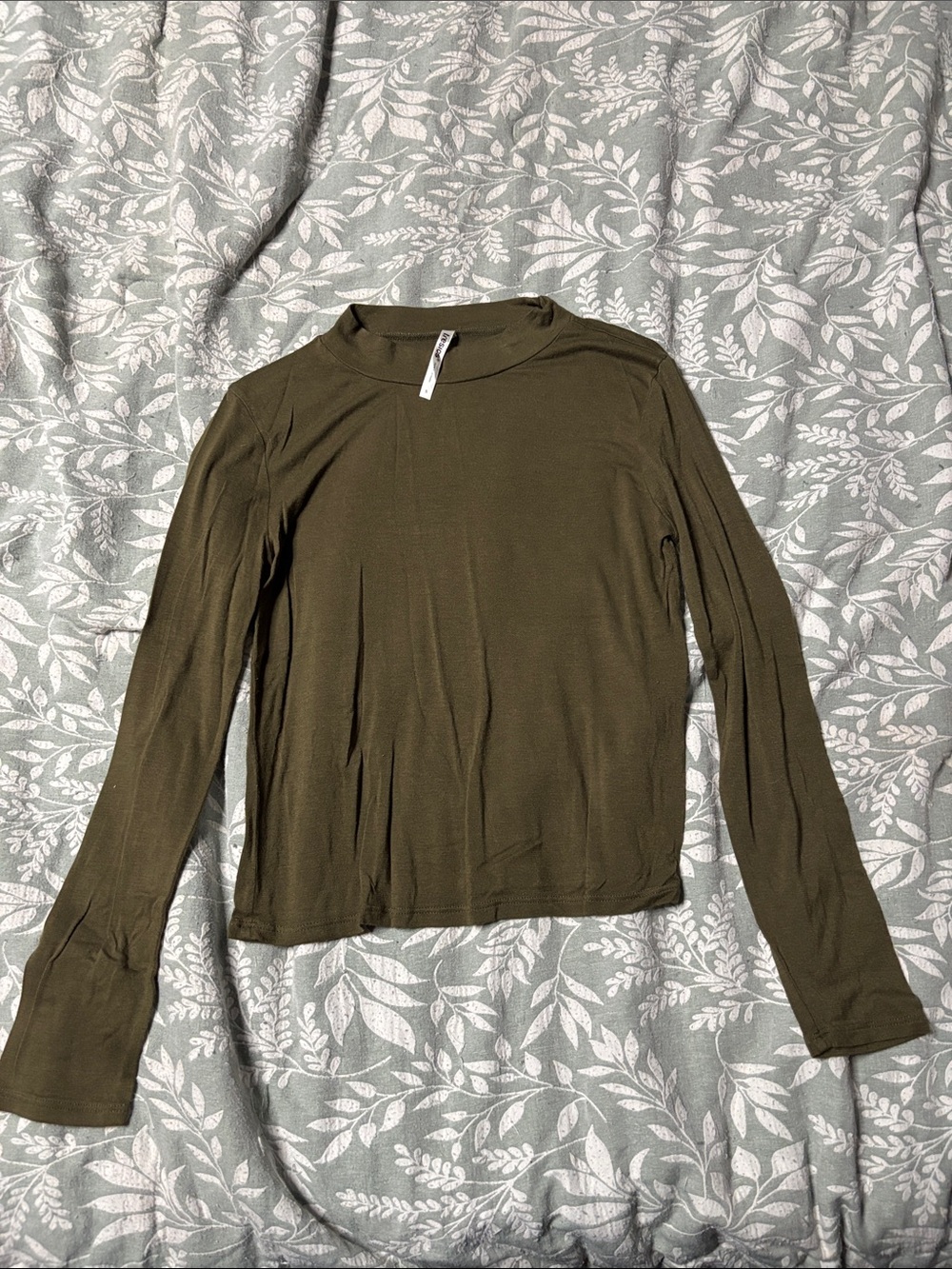 Tresics Olive Green Long Sleeve Lightweight Tee
